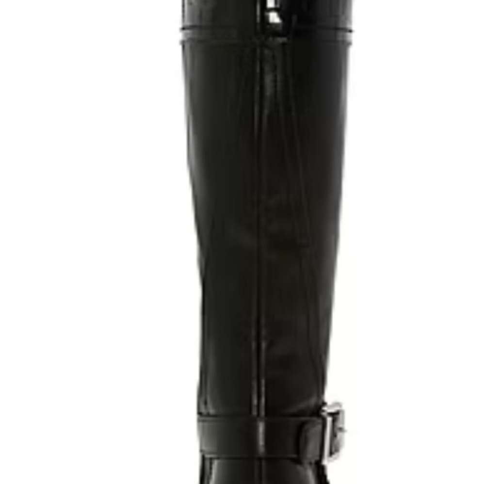 Boots - Picture 2 of 3